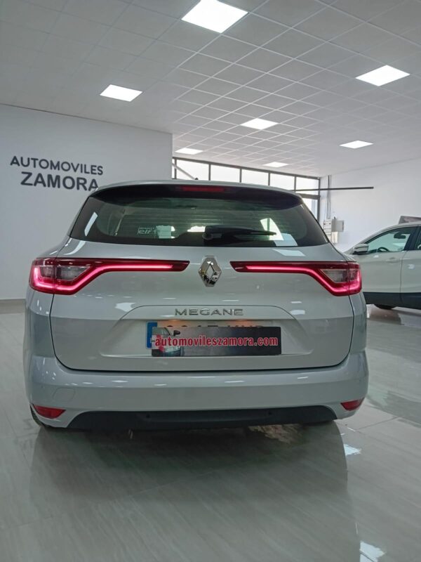 Renault Megane Familiar - Imagen 12