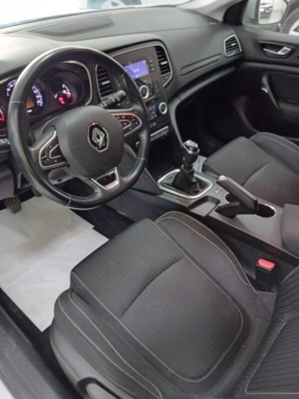 Renault Megane Familiar - Imagen 8