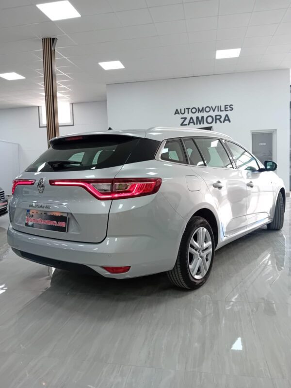 Renault Megane Familiar - Imagen 14