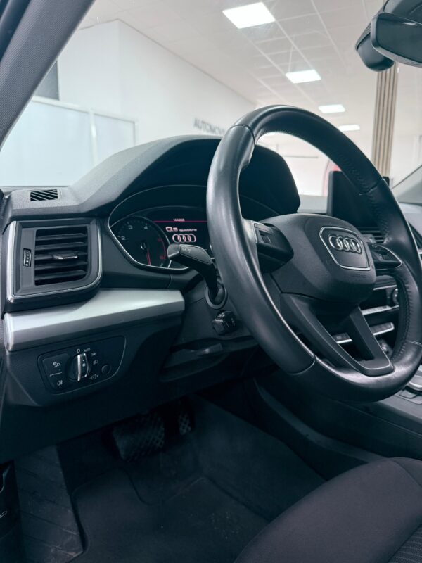 Audi Q5 Quattro 40TDI - Imagen 7