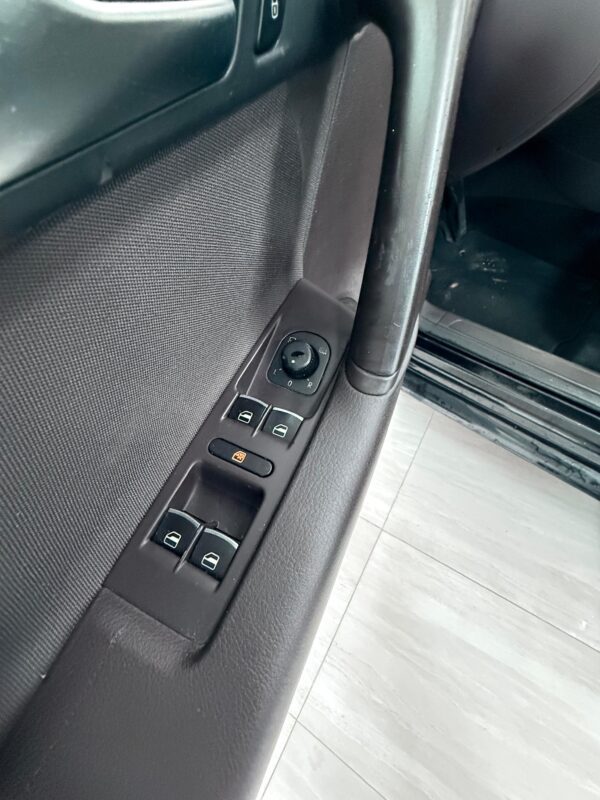 Volkswagen Passat - Imagen 8