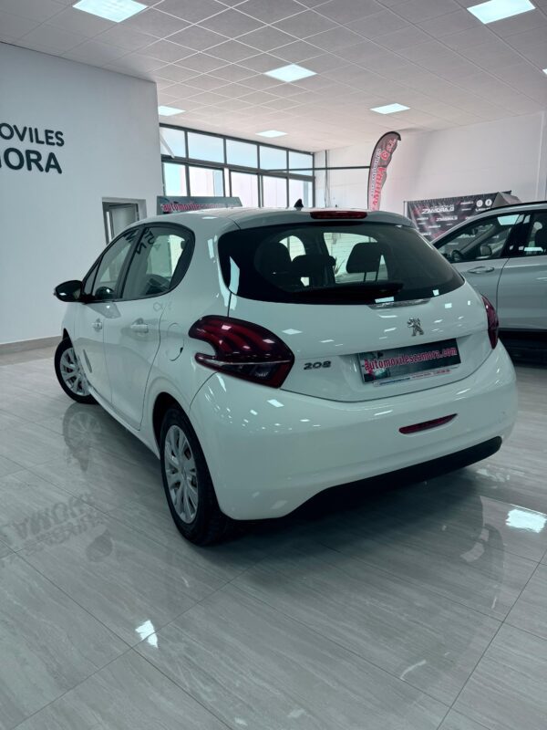 Peugeot 208 Active - Imagen 9