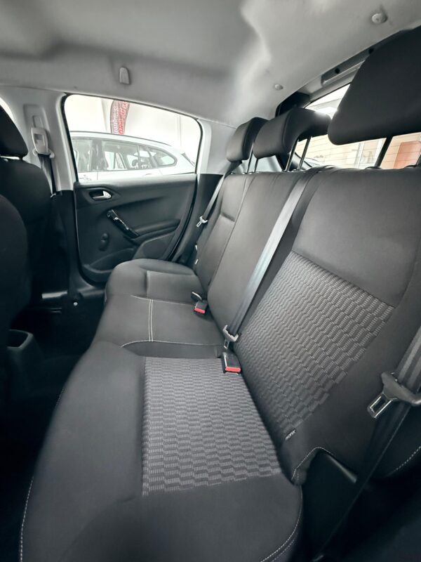 Peugeot 208 Active - Imagen 8