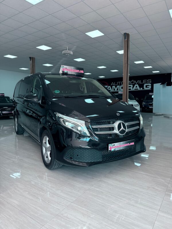 Mercedes-Benz V220 D