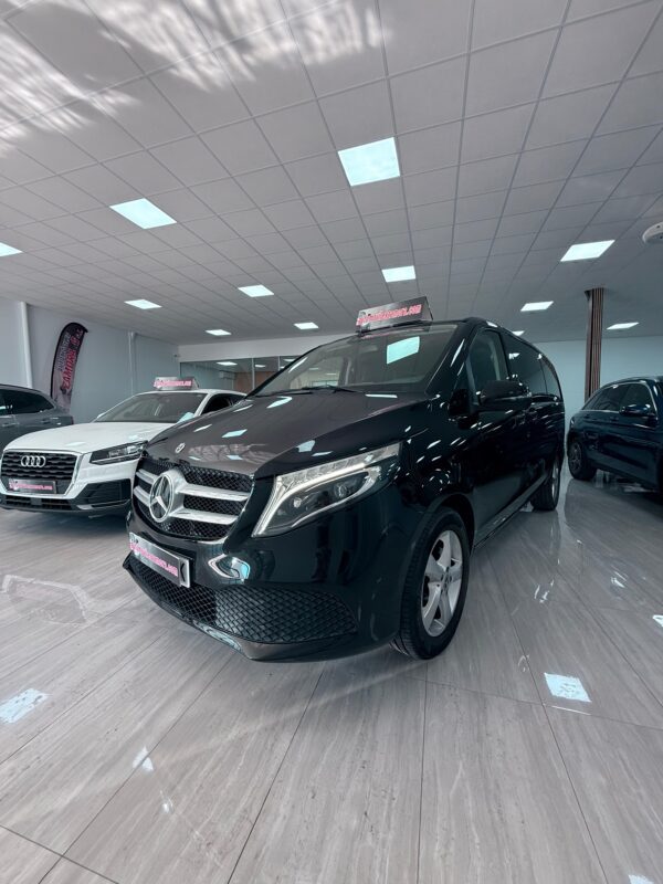 Mercedes-Benz V220 D - Imagen 3