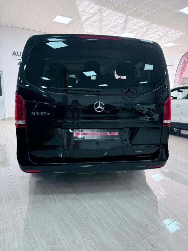 Mercedes-Benz V220 D - Imagen 14