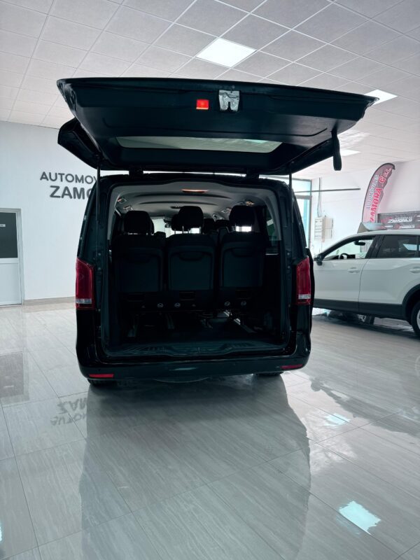 Mercedes-Benz V220 D - Imagen 15