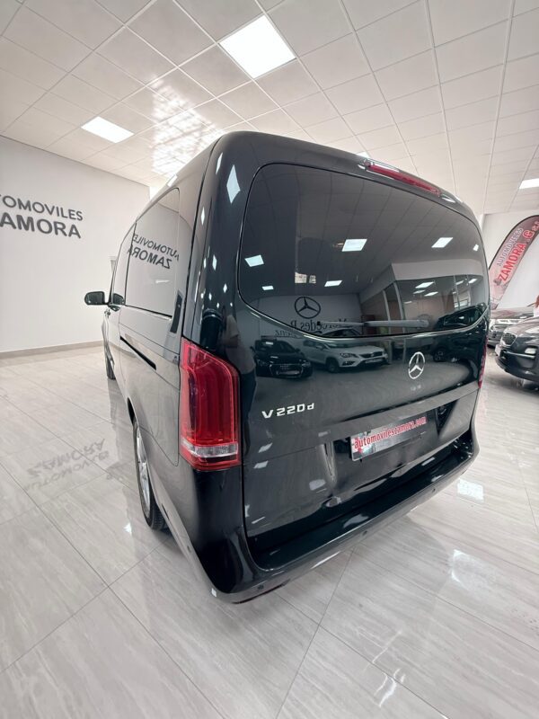 Mercedes-Benz V220 D - Imagen 13