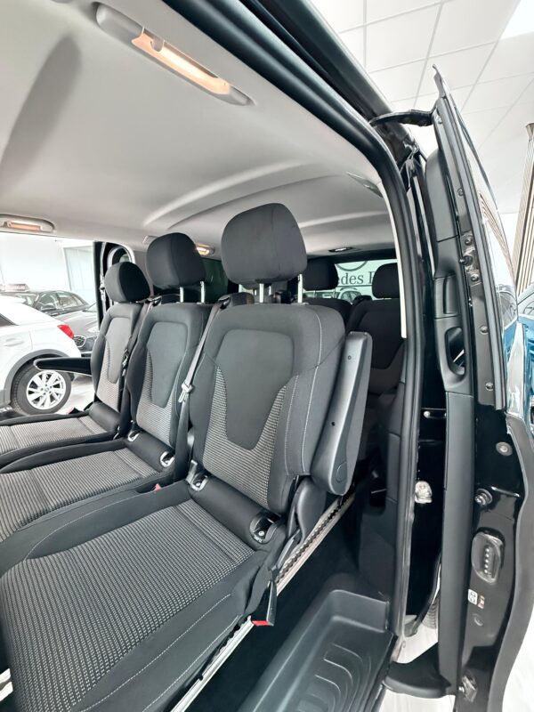 Mercedes-Benz V220 D - Imagen 12