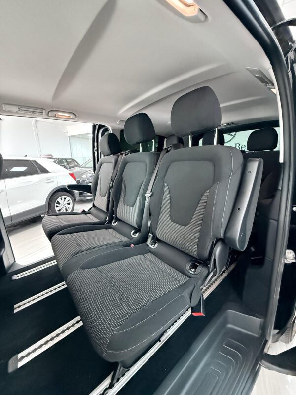 Mercedes-Benz V220 D - Imagen 11