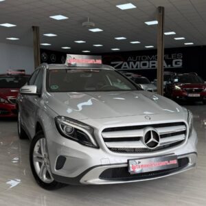 MERCEDES-BENZ GLA 220 CDI 4MATIC